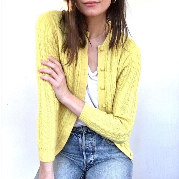 Vintage | canary yellow | 100% wool | Cable Knit cardigan Sweater - Picture 1 of 12